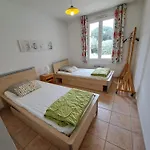 Maison Familiale Charmante Avec Piscine Privée Et Parking à - Fr-1-323-576 Saint-Jean-de-Monts