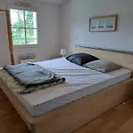 Casa vacanze Maison Familiale Charmante Avec Piscine Privée Et Parking à - Fr-1-323-576 *
